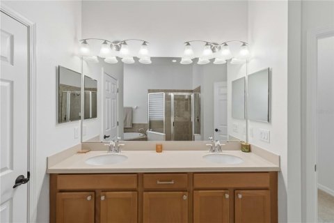 House in Riverview, Florida 4 bedrooms, 247.21 sq.m. № 2393892 - photo 23