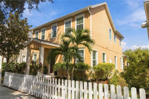 House in Riverview, Florida 4 bedrooms, 247.21 sq.m. № 2393892 - photo 4