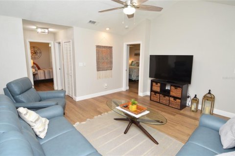 Condo in Tampa, Florida, 2 bedrooms  № 1603098 - photo 20