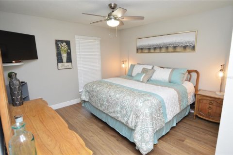 Condo in Tampa, Florida, 2 bedrooms  № 1603098 - photo 23