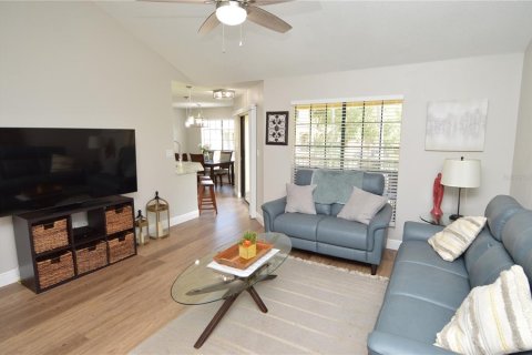 Condo in Tampa, Florida, 2 bedrooms  № 1603098 - photo 15