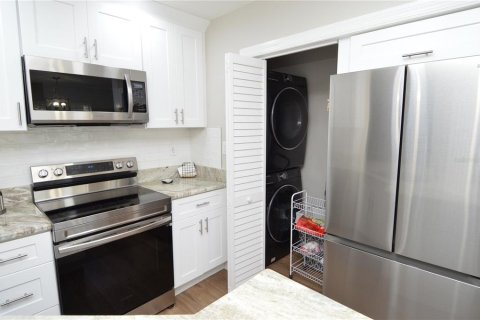 Condo in Tampa, Florida, 2 bedrooms  № 1603098 - photo 7