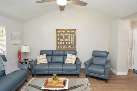 Condo in Tampa, Florida, 2 bedrooms  № 1603098 - photo 18