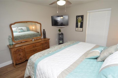 Condominio en alquiler en Tampa, Florida, 2 dormitorios, 104.89 m2 № 1603098 - foto 25