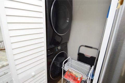 Condo in Tampa, Florida, 2 bedrooms  № 1603098 - photo 8