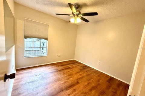 House in Orlando, Florida 3 bedrooms, 135.45 sq.m. № 1917477 - photo 13