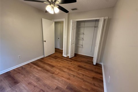 House in Orlando, Florida 3 bedrooms, 135.45 sq.m. № 1917477 - photo 12