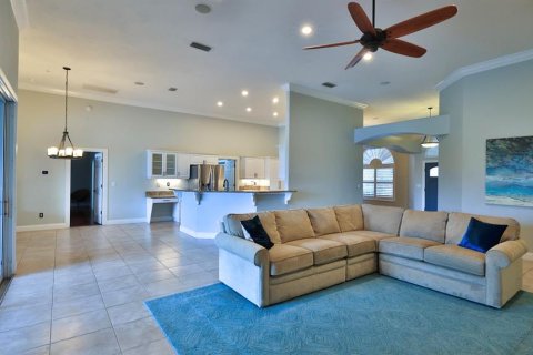 House in Port Orange, Florida 4 bedrooms, 266.07 sq.m. № 2210309 - photo 29