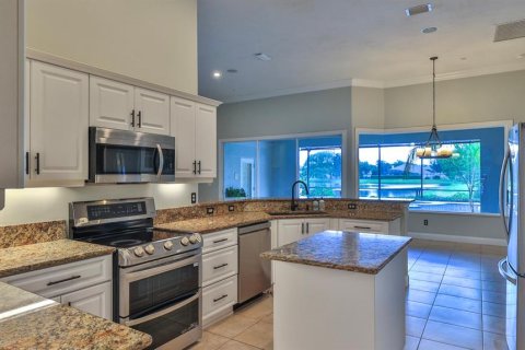 House in Port Orange, Florida 4 bedrooms, 266.07 sq.m. № 2210309 - photo 17