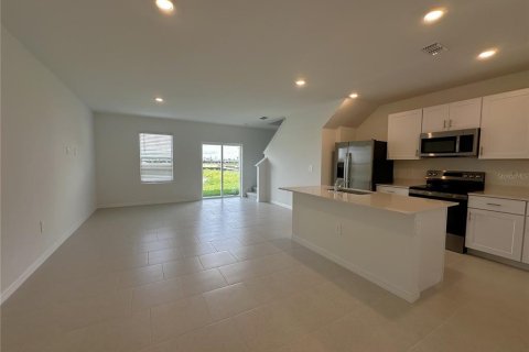 Adosado en alquiler en Punta Gorda, Florida, 3 dormitorios, 124.77 m2 № 2279896 - foto 3