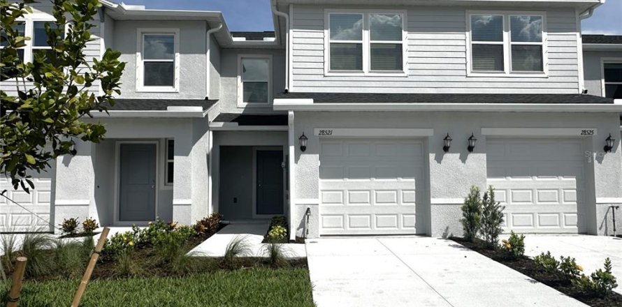 Adosado en Punta Gorda, Florida 3 dormitorios, 124.77 m2 № 2279896