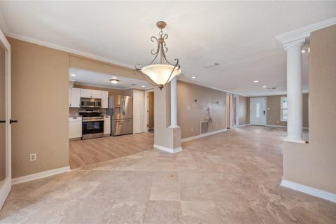 House in Hudson, Florida 4 bedrooms, 148.55 sq.m. № 1813618 - photo 21