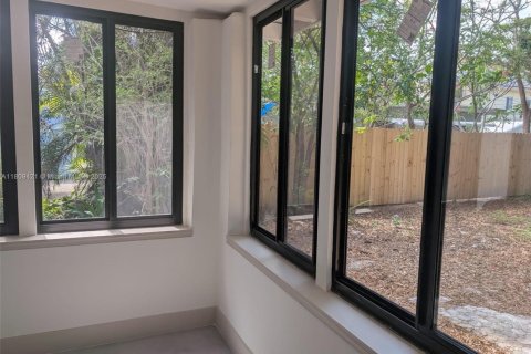 Casa en venta en Fort Lauderdale, Florida, 2 dormitorios, 113.43 m2 № 1749899 - foto 3