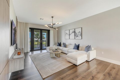 House in Boca Raton, Florida 5 bedrooms, 342.53 sq.m. № 2086541 - photo 27