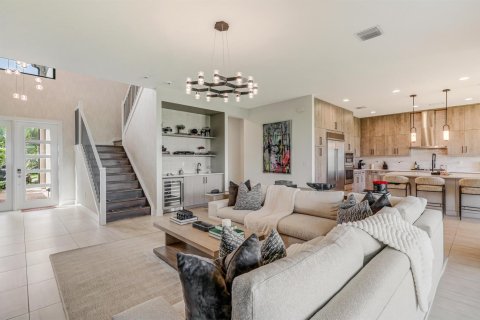 House in Boca Raton, Florida 5 bedrooms, 342.53 sq.m. № 2086541 - photo 12