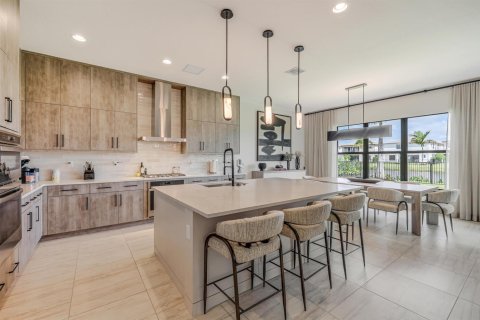 House in Boca Raton, Florida 5 bedrooms, 342.53 sq.m. № 2086541 - photo 17