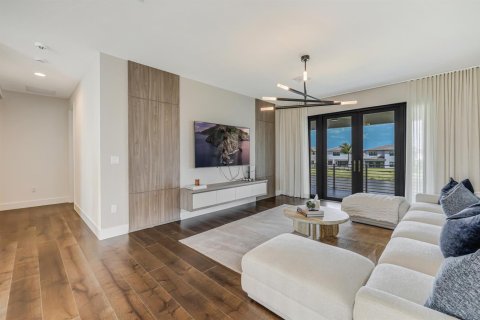 House in Boca Raton, Florida 5 bedrooms, 342.53 sq.m. № 2086541 - photo 28