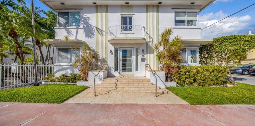 Condo in Miami Beach, Florida, 1 bedroom № 1601187