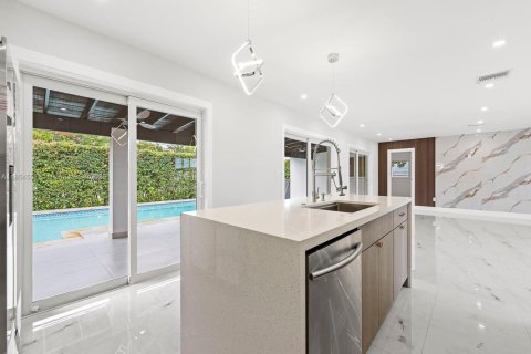 Villa ou maison à vendre à Miami, Floride: 3 chambres, 137.12 m2 № 1872504 - photo 21