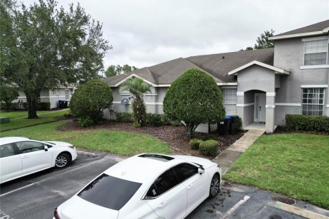 Townhouse in Orlando, Florida 3 bedrooms, 105.72 sq.m. № 1686554 - photo 1