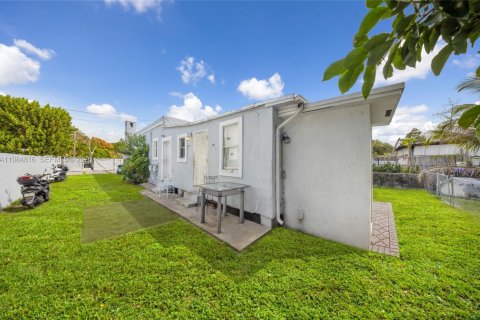 Купить коммерческую недвижимость в Майами, Флорида 125.79м2, № 2050847 - фото 5