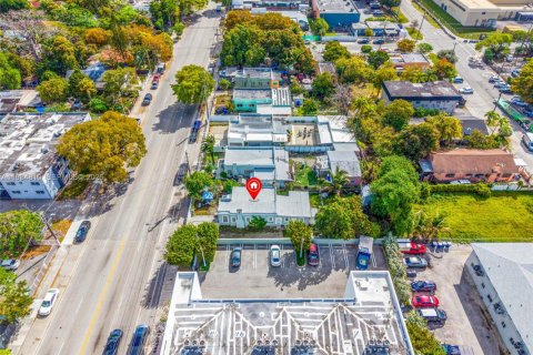 Купить коммерческую недвижимость в Майами, Флорида 125.79м2, № 2050847 - фото 13