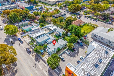 Купить коммерческую недвижимость в Майами, Флорида 125.79м2, № 2050847 - фото 15