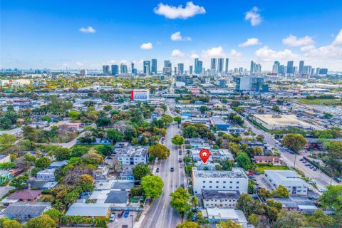 Купить коммерческую недвижимость в Майами, Флорида 125.79м2, № 2050847 - фото 26