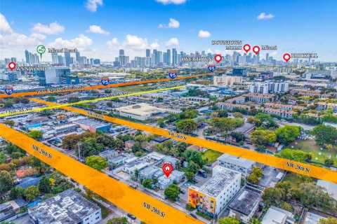 Купить коммерческую недвижимость в Майами, Флорида 125.79м2, № 2050847 - фото 24