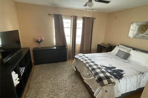 Condo in Clearwater, Florida, 1 bedroom  № 1542172 - photo 16