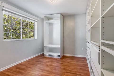 Casa en venta en Sunrise, Florida, 5 dormitorios, 261.98 m2 № 2027199 - foto 29