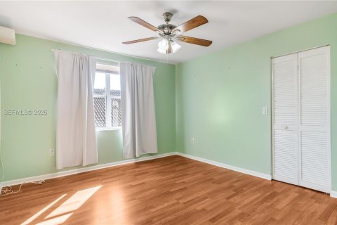 Casa en venta en Sunrise, Florida, 5 dormitorios, 261.98 m2 № 2027199 - foto 28