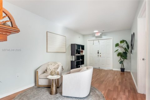 Casa en venta en Sunrise, Florida, 5 dormitorios, 261.98 m2 № 2027199 - foto 3