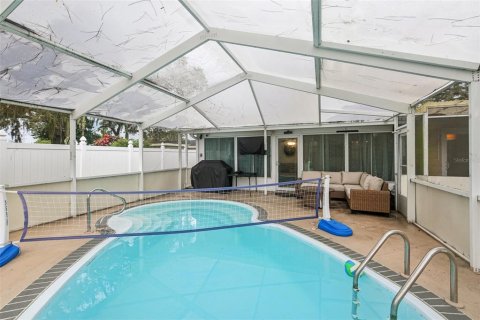 House in New Port Richey, Florida 3 bedrooms, 167.22 sq.m. № 1915043 - photo 8