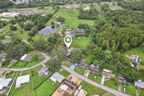 House in New Port Richey, Florida 3 bedrooms, 167.22 sq.m. № 1915043 - photo 27