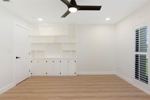 Villa ou maison à vendre à Clearwater, Floride: 5 chambres, 304.72 m2 № 2094953 - photo 30