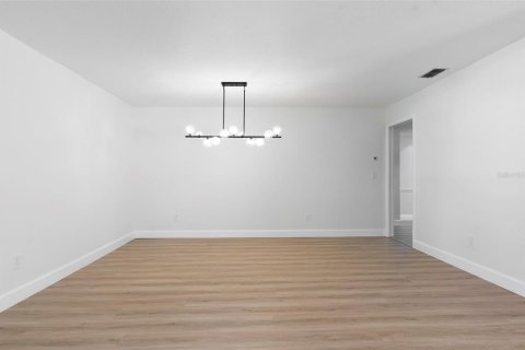 Villa ou maison à vendre à Clearwater, Floride: 5 chambres, 304.72 m2 № 2094953 - photo 4