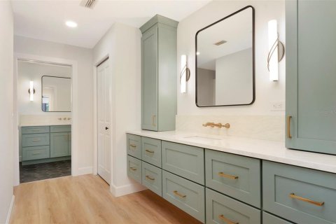 Villa ou maison à vendre à Clearwater, Floride: 5 chambres, 304.72 m2 № 2094953 - photo 25