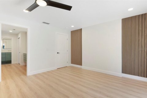 Villa ou maison à vendre à Clearwater, Floride: 5 chambres, 304.72 m2 № 2094953 - photo 24