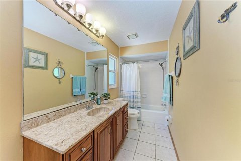 House in Bradenton, Florida 3 bedrooms, 172.89 sq.m. № 1666448 - photo 28