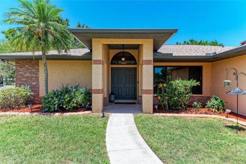 House in Bradenton, Florida 3 bedrooms, 172.89 sq.m. № 1666448 - photo 5