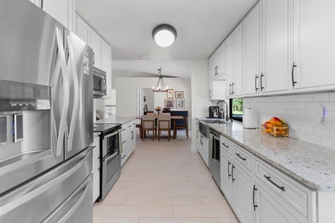 Villa ou maison à vendre à Port St. Lucie, Floride: 3 chambres, 115.01 m2 № 2313583 - photo 12