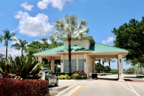 Дом в Уэстон, Флорида 3 спальни, 197.05м2 № 2063059