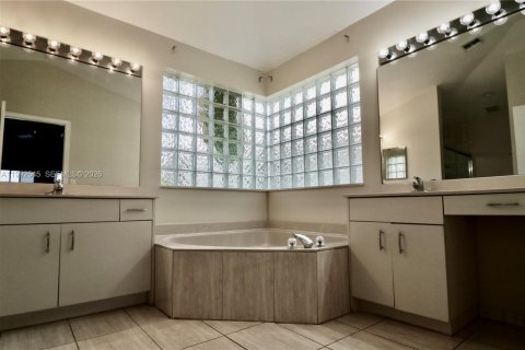 Casa en alquiler en Weston, Florida, 3 dormitorios, 197.05 m2 № 2063059 - foto 29