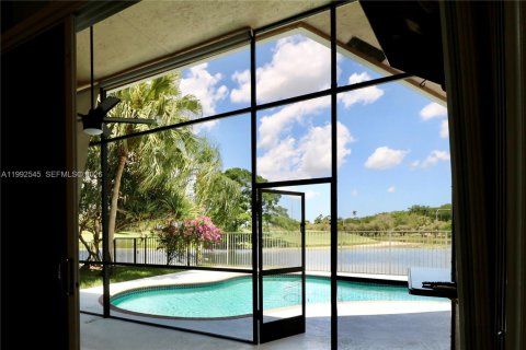 Casa en alquiler en Weston, Florida, 3 dormitorios, 197.05 m2 № 2063059 - foto 13