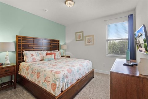 House in Kissimmee, Florida 8 bedrooms, 335.56 sq.m. № 1690934 - photo 27