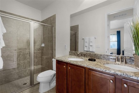 House in Kissimmee, Florida 8 bedrooms, 335.56 sq.m. № 1690934 - photo 17