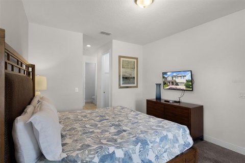 House in Kissimmee, Florida 8 bedrooms, 335.56 sq.m. № 1690934 - photo 19