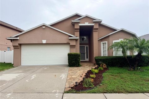 Casa en Land O' Lakes, Florida 4 dormitorios, 169.73 m2 № 2366901