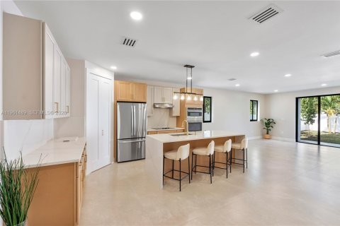 Купить таунхаус в Форт-Лодердейл, Флорида 5 спален, 234.02м2, № 2023383 - фото 6